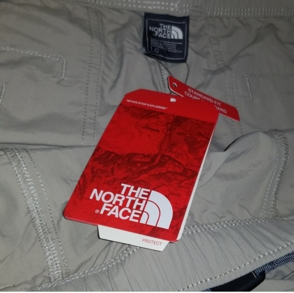 THE NORTH FACE WOMENS CLASSIC V HIKE SHORT - Picture 3 of 4